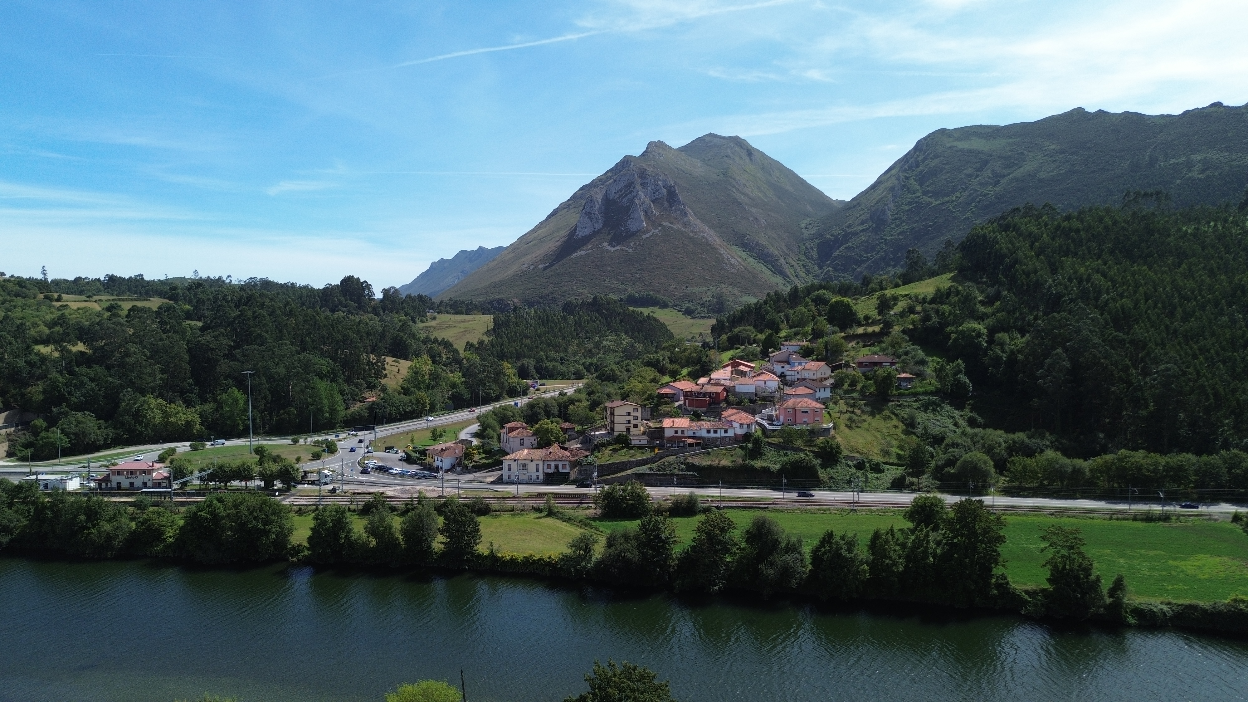 Lloviu_panorámica