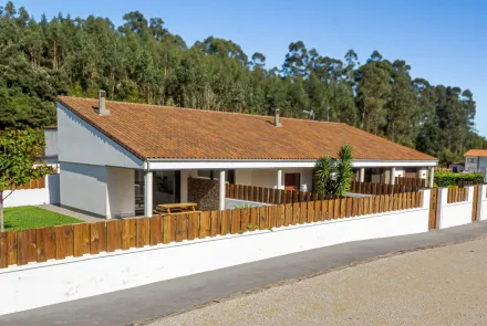 Apartamentos turísticos Adosados Julieta fachada